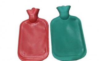 热水袋装多少毫升水合适 热水袋一般装多少度的水