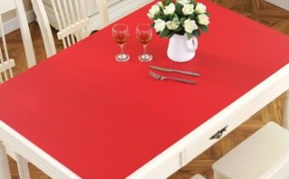 红色的桌子配什么颜色的桌布-红的桌子配什么色桌垫
