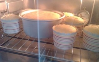 烤箱烤蛋糕温度调多少度合适-烤箱烤蛋糕温度调多少