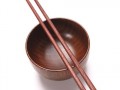 碗是筷子的什么 碗筷是用什么做的