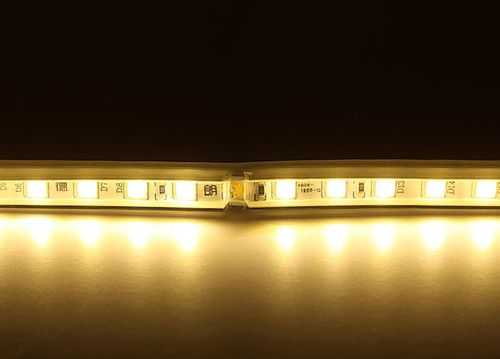  led灯带降低流明「led灯流明越高越好吗」-第2张图片-DAWOOD LED频闪灯