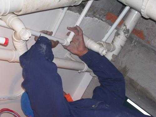 水管安装师傅多少钱一个 水管安装师傅多少钱-第1张图片-DAWOOD LED频闪灯