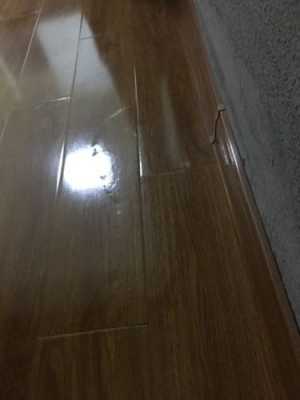  地板总往上渗水是为什么「地板总往上渗水是为什么呢」-第2张图片-DAWOOD LED频闪灯