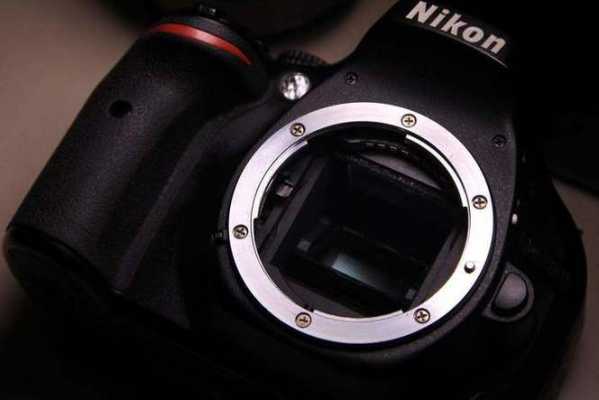 尼康卡口镜头「尼康卡口镜头会把尼康机身光圈拨杆弄坏」-第2张图片-DAWOOD LED频闪灯