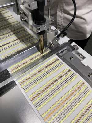 led灯板材生产机器厂家-第2张图片-DAWOOD LED频闪灯
