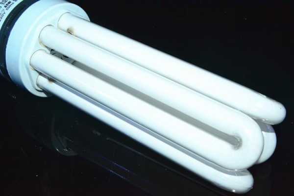  菱形LED节能灯「led节能灯u型」-第1张图片-DAWOOD LED频闪灯