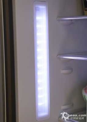 led灯带杀菌冰箱-第1张图片-DAWOOD LED频闪灯